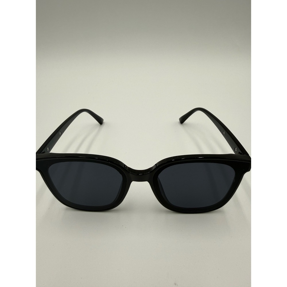 Unbranded Square Sunglasses Women OS Black Excellent Minimalist Modern Shaded